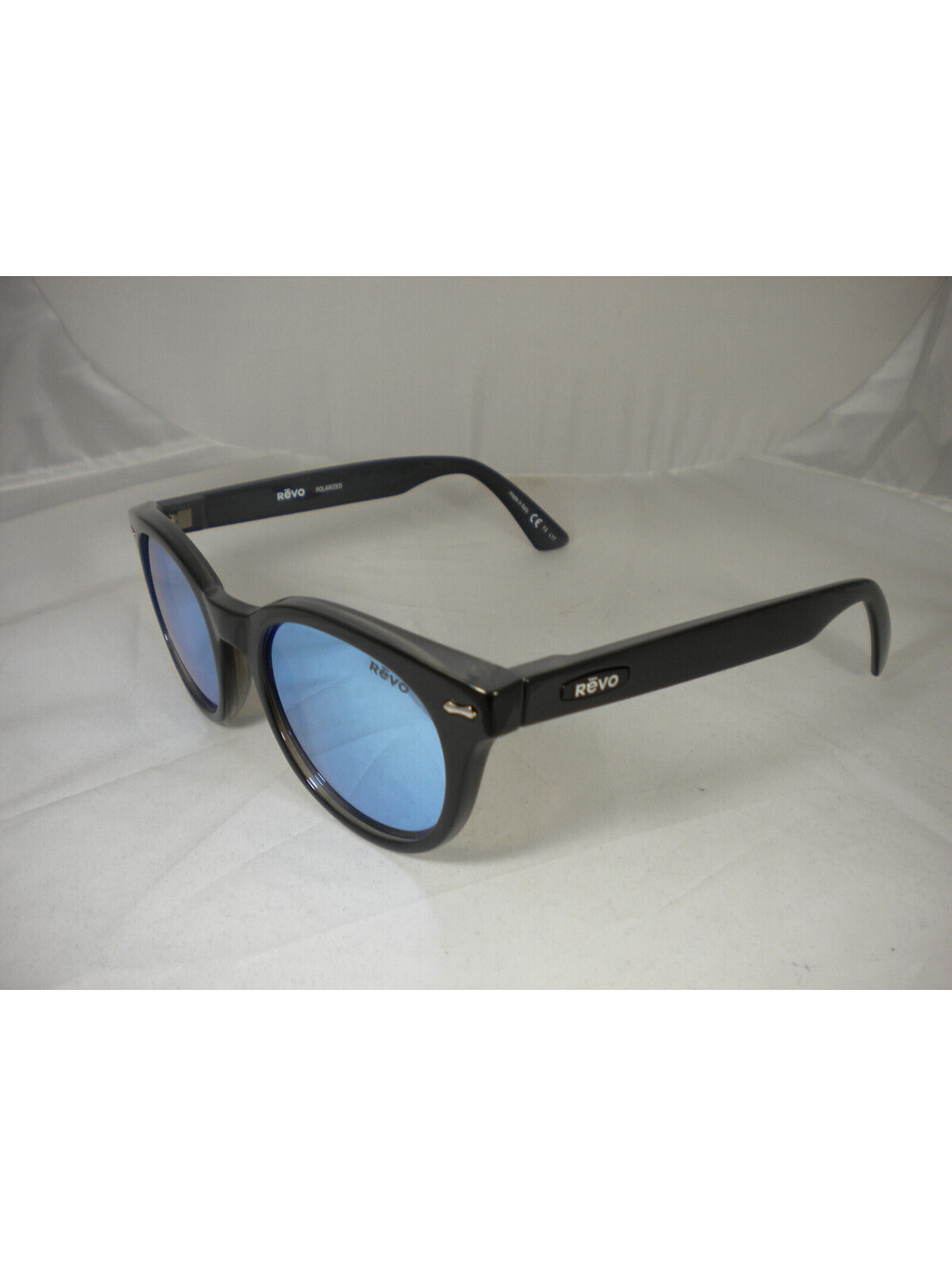 REVO RE 1068 Rory Black Blue Water Polarized (R-170)